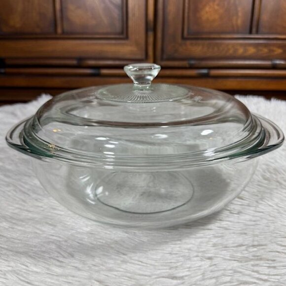 Vintage Pyrex Clear Round 2qt Baking Dish with Lid - Picture 1 of 7